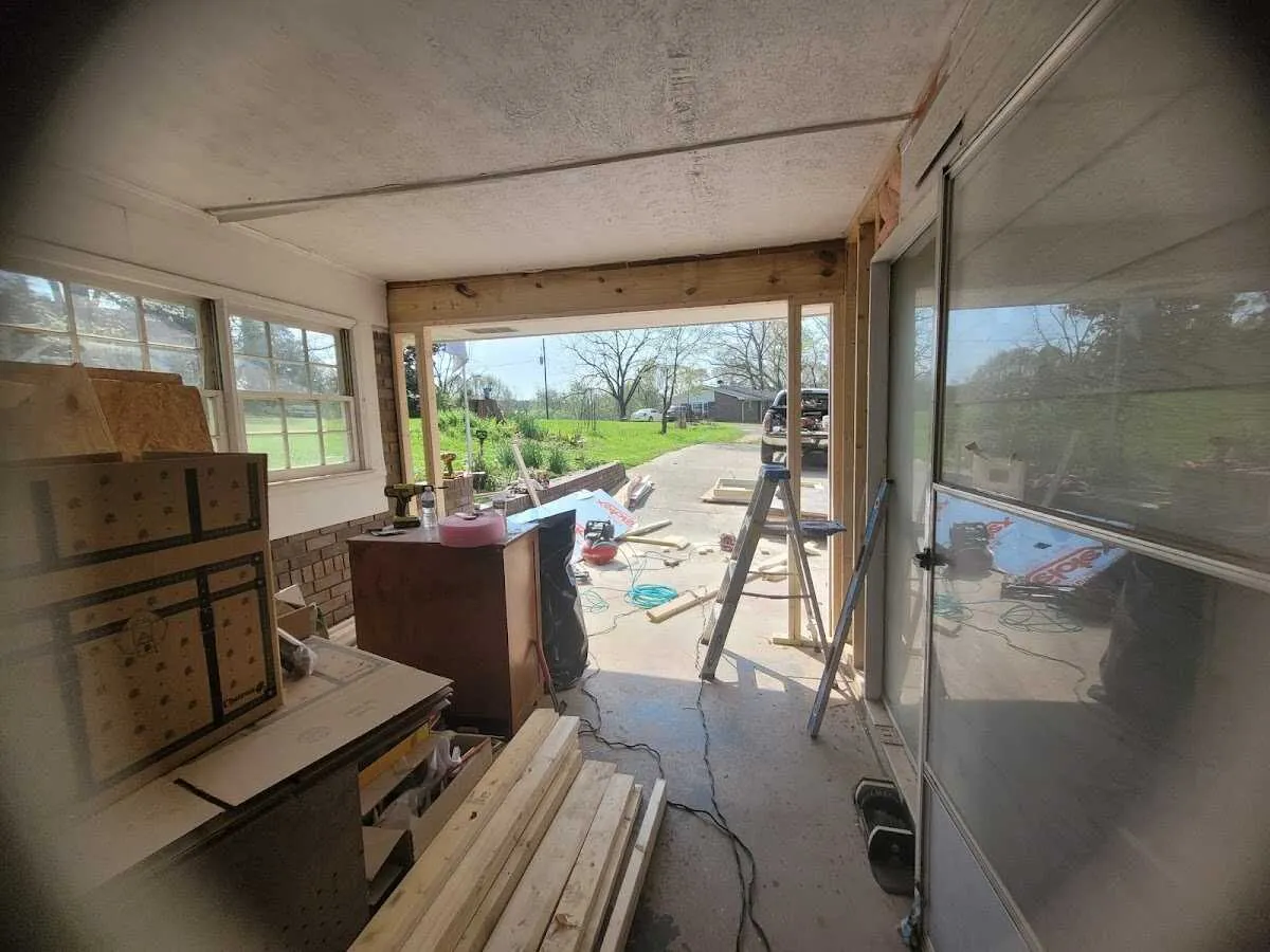 Air movers and dehumidifier for Drying & Dehumidification in Defiance